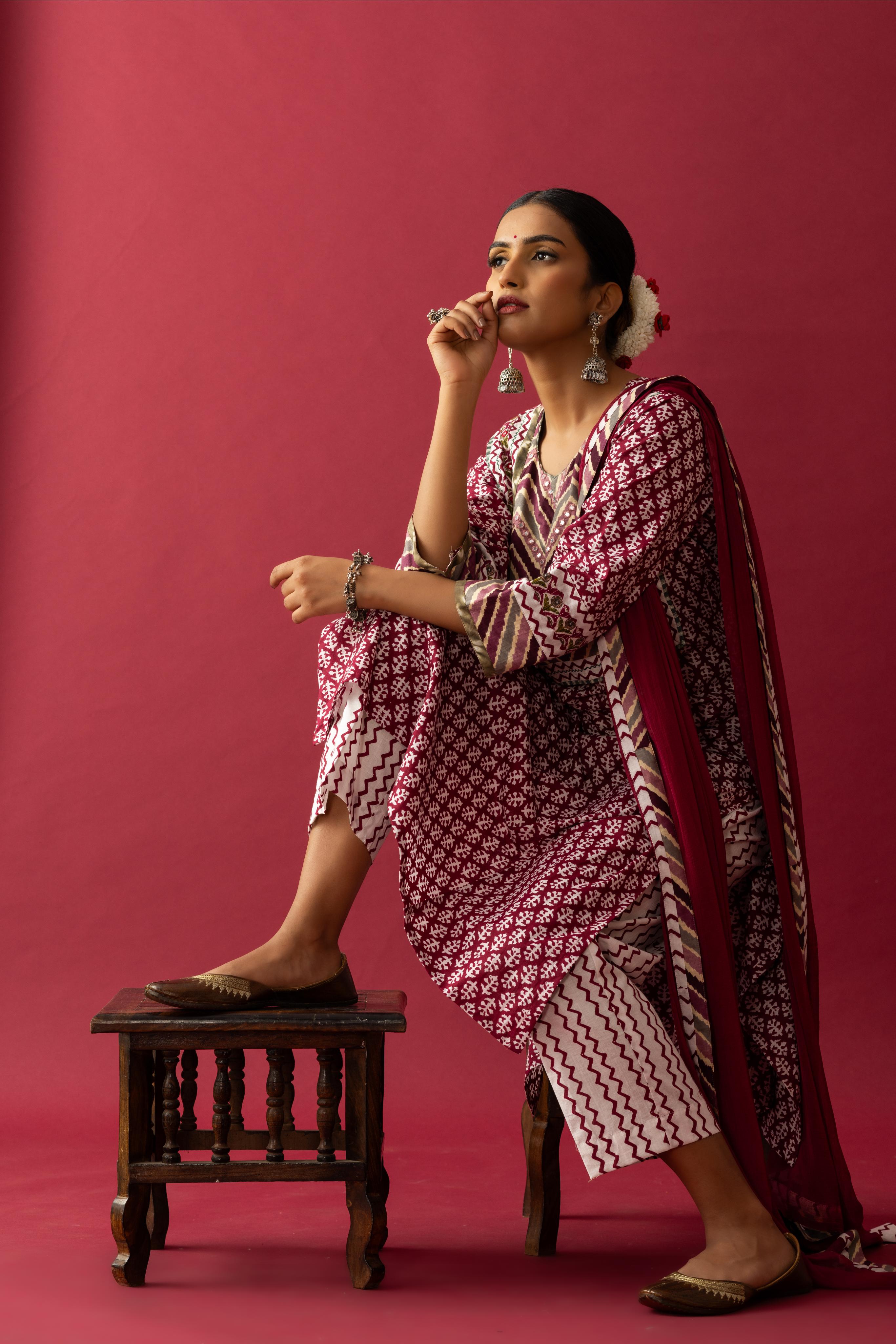 Bahaar Wine booti cotton kurta set