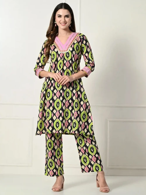 Green & Pink Ikkat Kurta Set With Lace