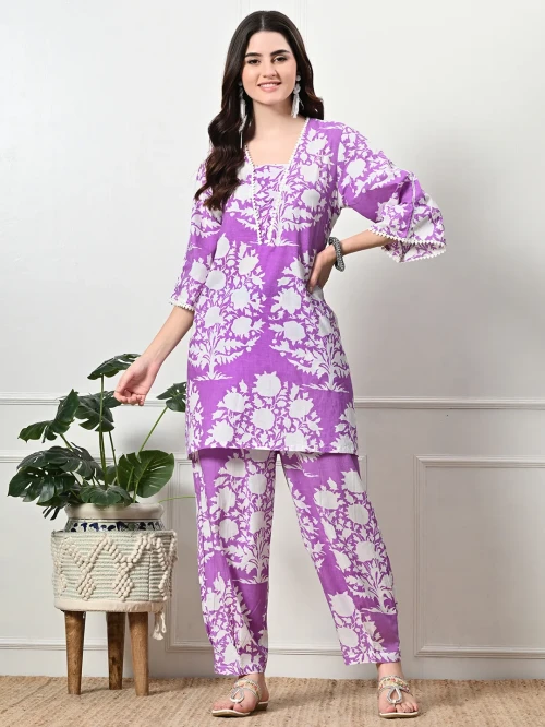 Mauve Big Flower Kurta Set With Lace Set